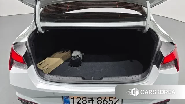 Hyundai Avante (CN7) id 3159968 из Кореи 11