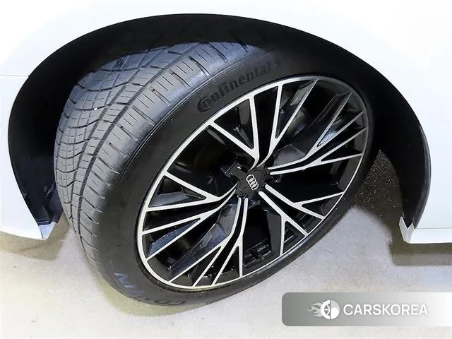 Audi A6 (C8) id 3225946 из Кореи 11