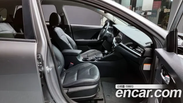 Kia The New Niro id 2598242 из Кореи 11