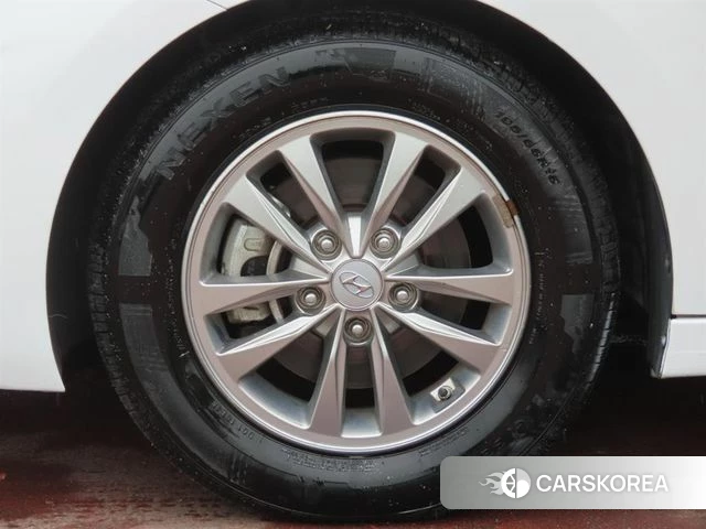 Hyundai The New Avante AD id 4722385 из Кореи 11