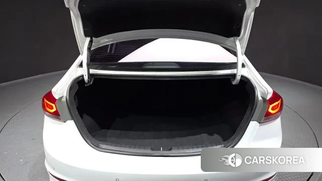 Hyundai Avante AD id 3455299 из Кореи 11