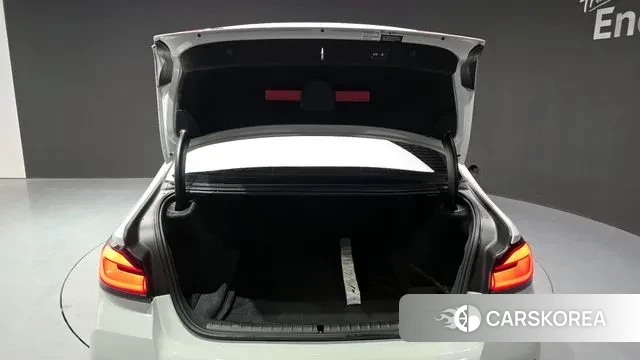 BMW 5 Series (G30) id 3487621 из Кореи 11