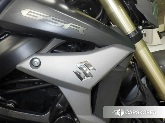 Проданный Suzuki GSR750 ABS id 4012139 из Японии, фото 11