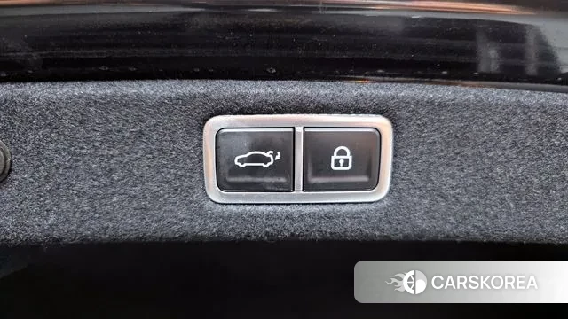 Hyundai Grandeur Hybrid (GN7) id 2958799 из Кореи 11