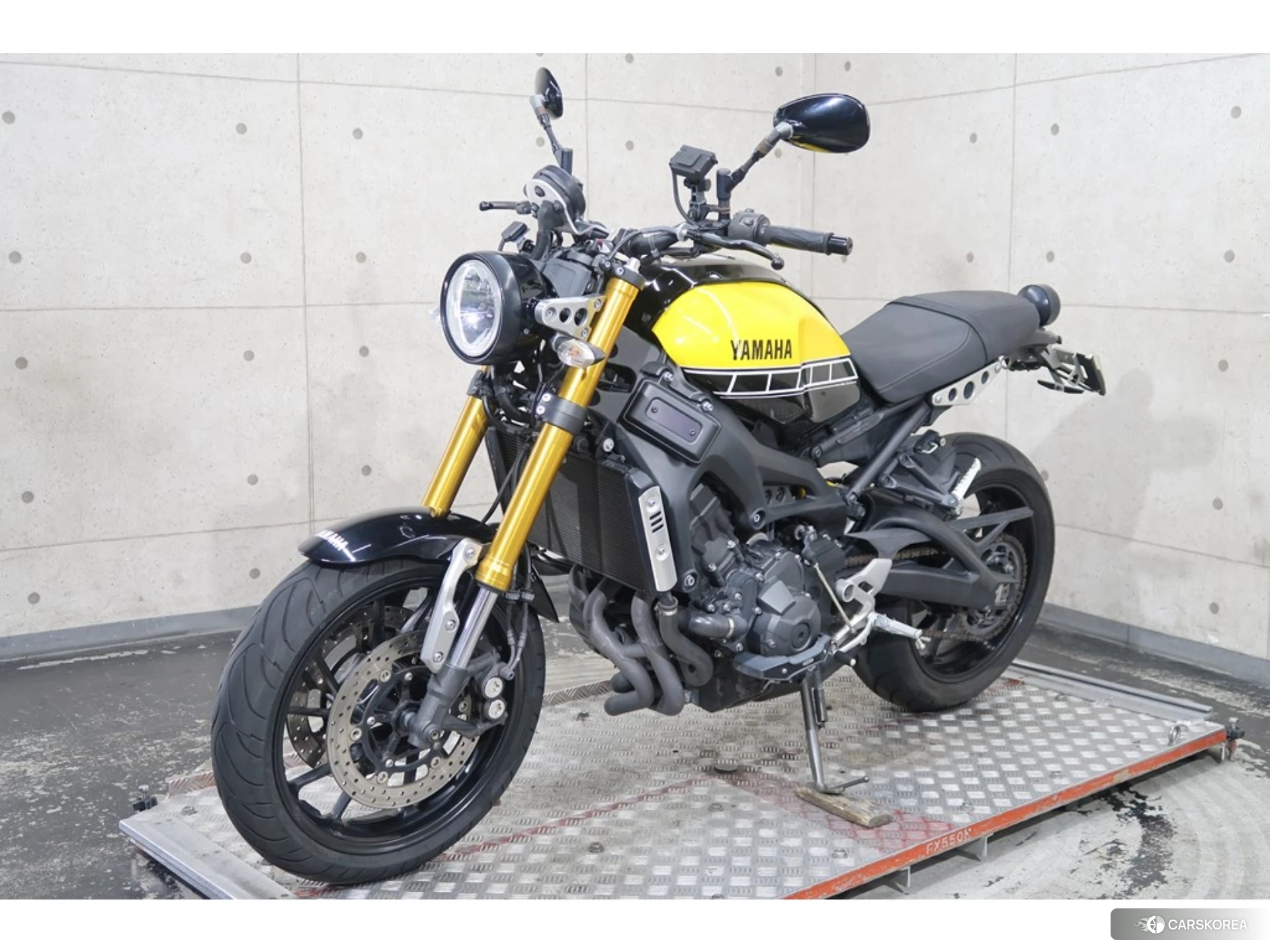 Yamaha XSR900 id 3951837 из Японии 11