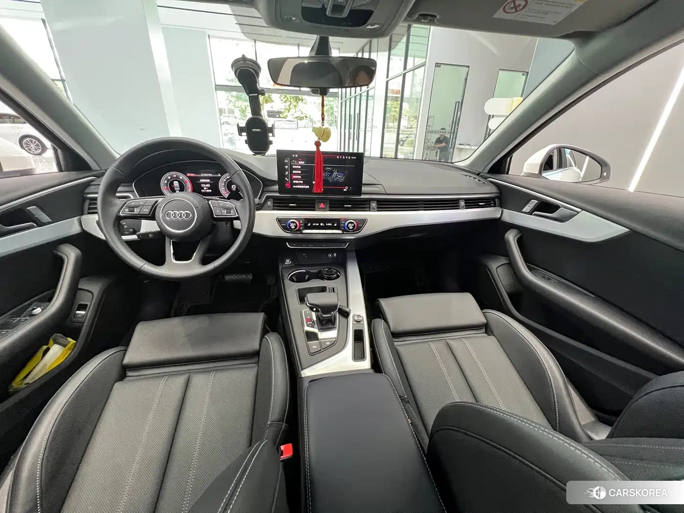 Audi A4L id 4654586 из Китая 11