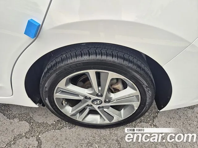 Hyundai Avante AD id 2946345 из Кореи 11