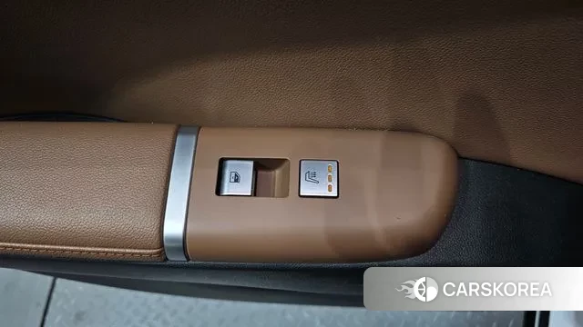 Hyundai Grandeur (GN7) id 3528641 из Кореи 11