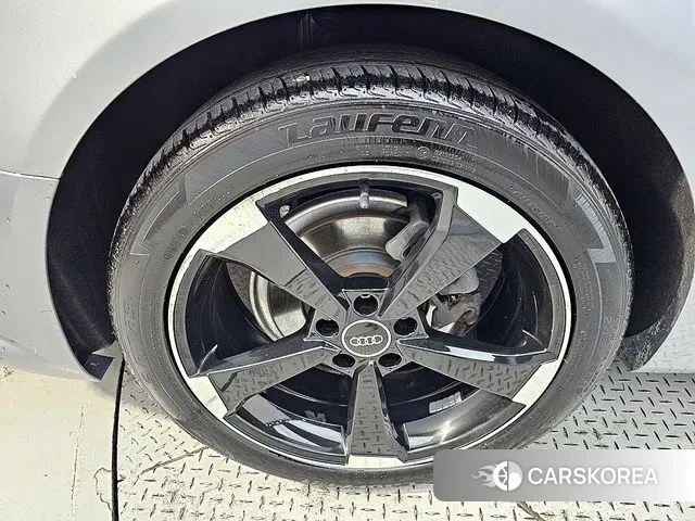 Audi New A6 id 3766654 из Кореи 11