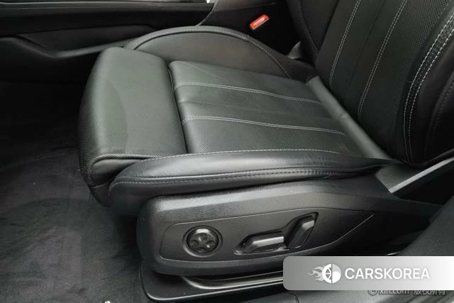 Audi A4L id 4321233 из Китая 11
