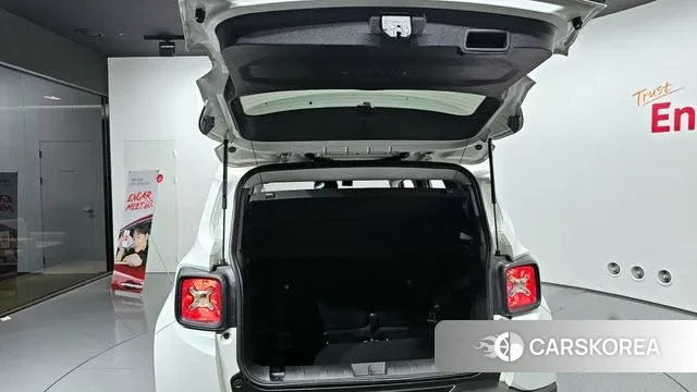 Jeep Renegade id 3335165 из Кореи 11