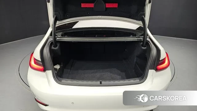 BMW 3 Series (G20) id 3004547 из Кореи 11