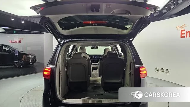 Kia The New Carnival id 2902545 из Кореи 11