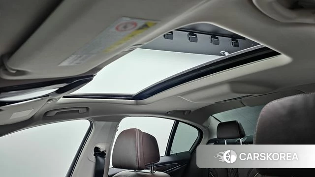 BMW 5 Series (G30) id 3795686 из Кореи 11