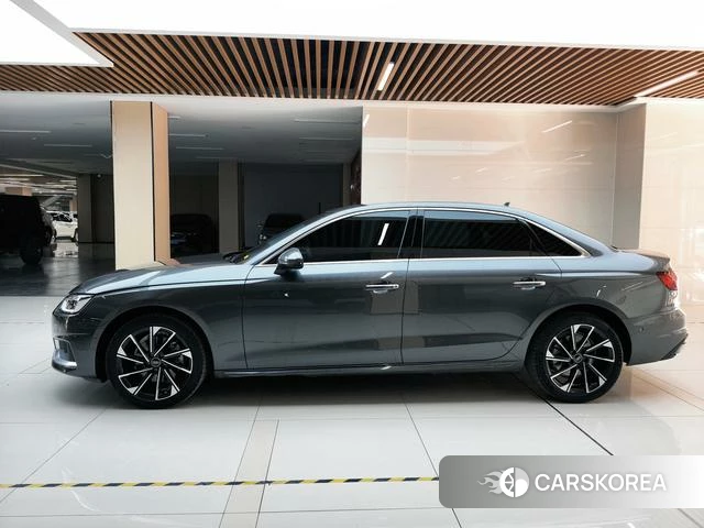 Audi A4L id 3902298 из Китая 11