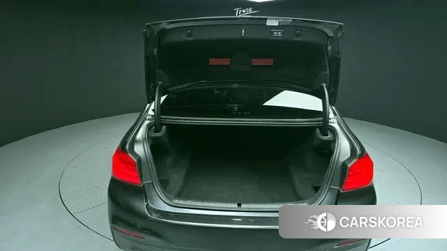 BMW 5 Series (G30) id 3583191 из Кореи 11