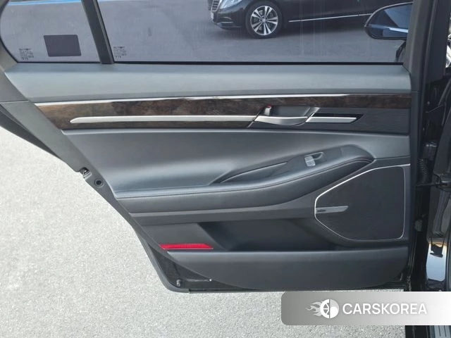 Genesis G90 id 3890281 из Кореи 11