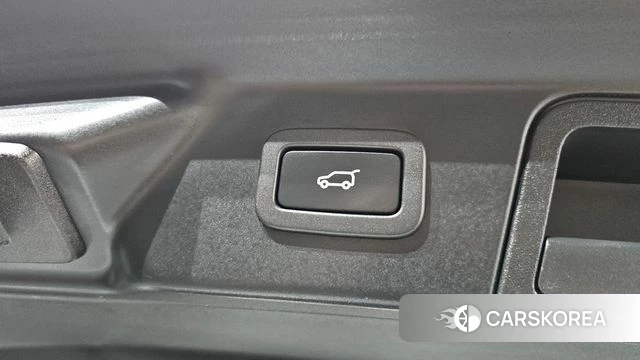 Land Rover Range Rover Velar id 4856384 из Кореи 11
