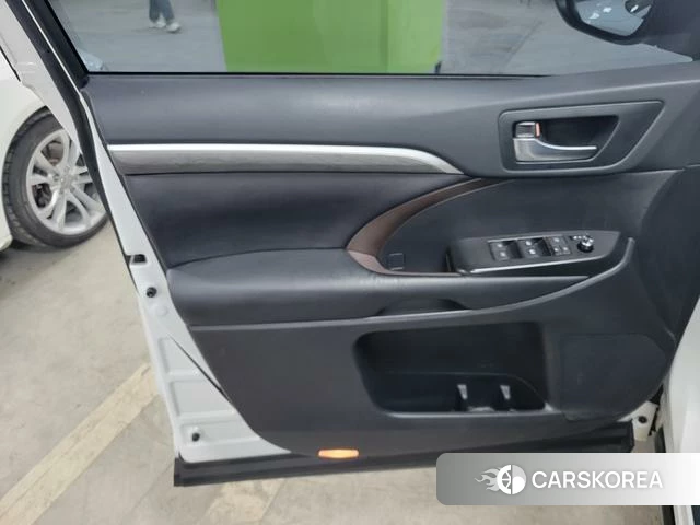 Toyota Highlander id 4365685 из Китая 11