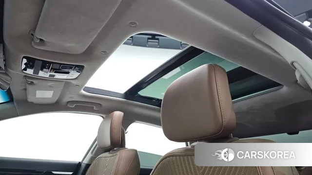 Hyundai Grandeur (GN7) id 3644866 из Кореи 11