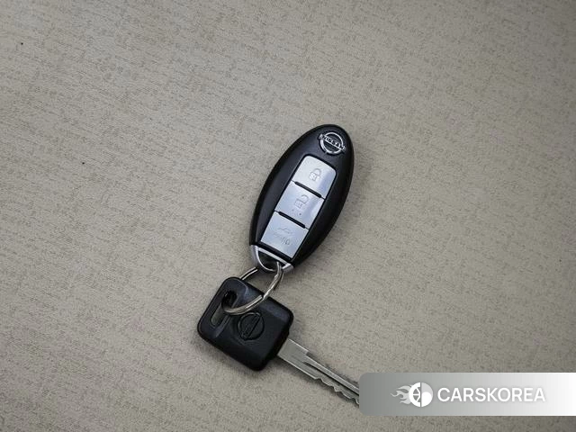 Nissan Xuan Yi id 4254532 из Китая 11
