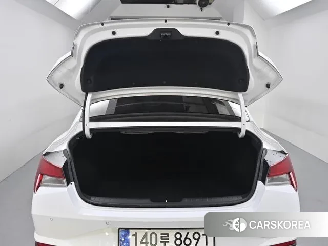 Hyundai Avante Hybrid (CN7) id 3127891 из Кореи 11