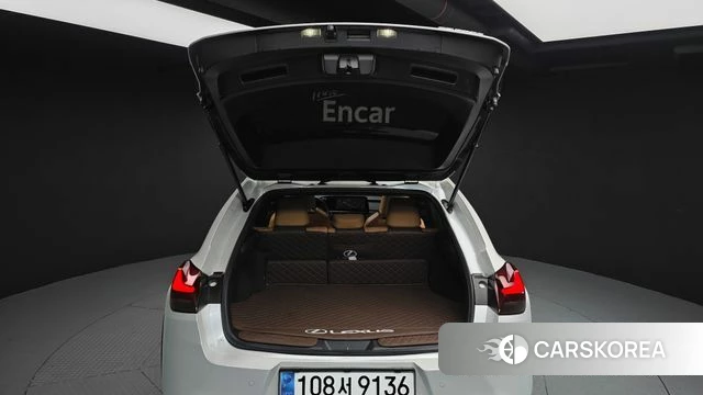 Lexus UX250h id 3786768 из Кореи 11