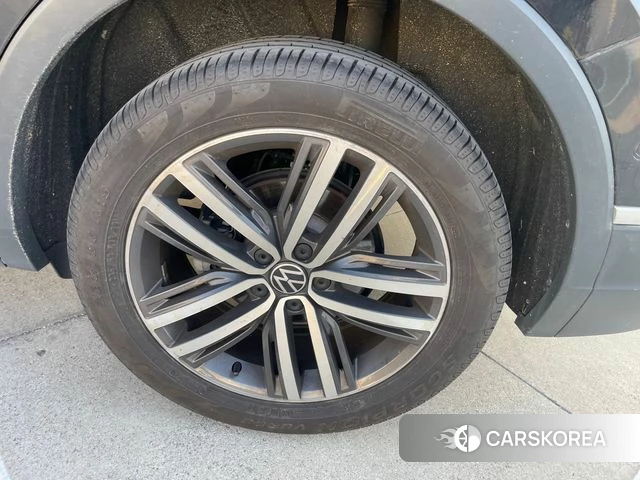 Volkswagen Tiguan Allspace id 4315546 из Кореи 11