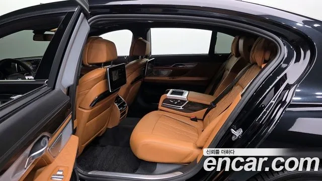 BMW 7 Series (G11) id 2868257 из Кореи 11