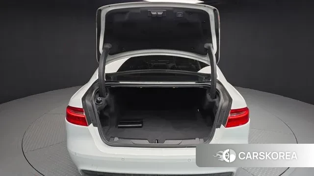 Jaguar XE id 3520330 из Кореи 11