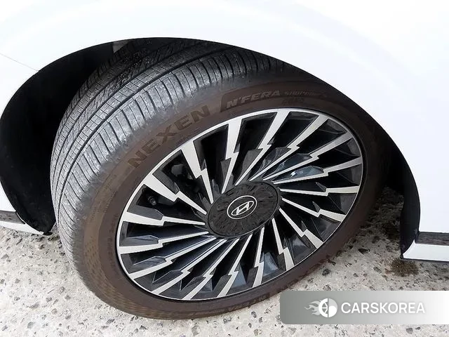 Hyundai Grandeur Hybrid (GN7) id 3731369 из Кореи 11