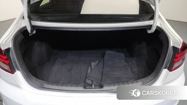 Hyundai The New Avante AD id 3820340 из Кореи 11