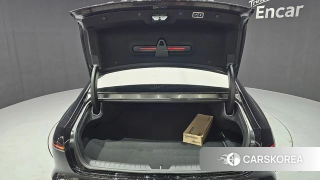 Hyundai Grandeur (GN7) id 3953441 из Кореи 11