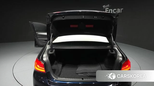 BMW 5 Series (G30) id 3821163 из Кореи 11