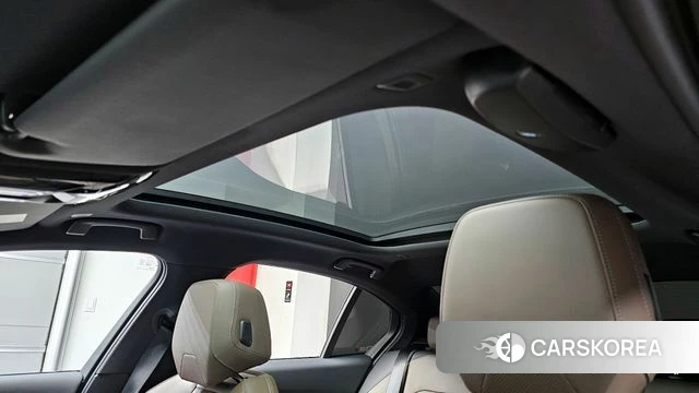 BMW 5 Series (G60) id 3838185 из Кореи 11