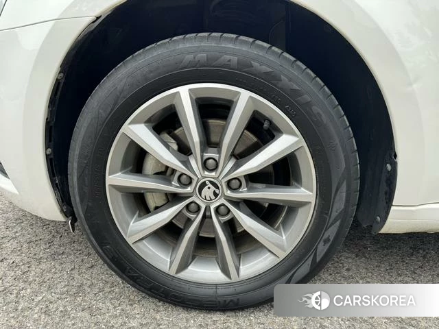 Skoda Octavia id 4238327 из Китая 11