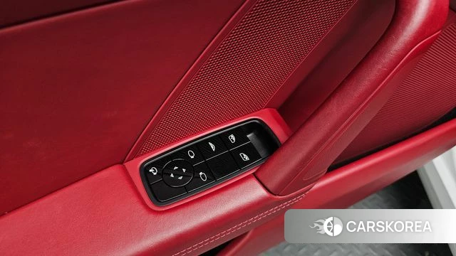 Porsche 911(992) id 4666814 из Кореи 11