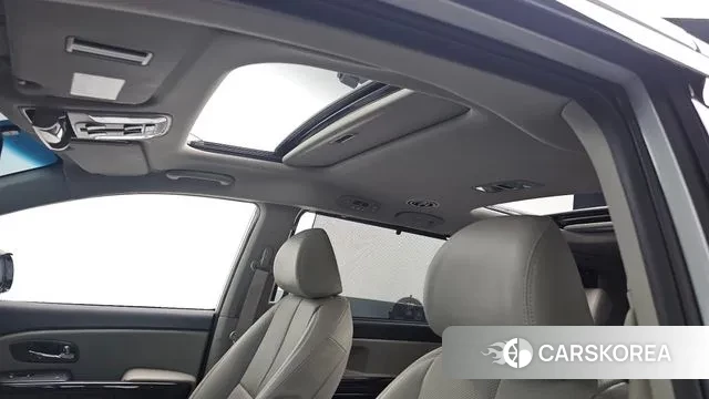 Kia The New Carnival id 3330633 из Кореи 11