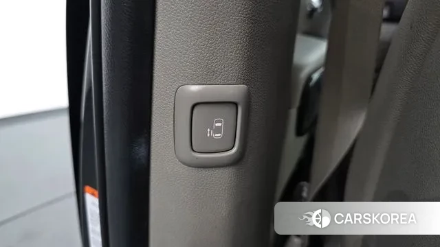 Kia All New Carnival id 3617393 из Кореи 11