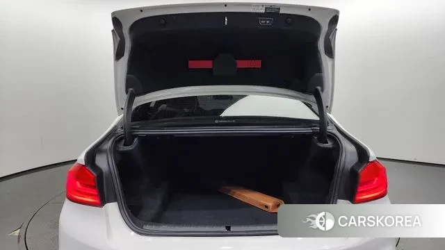 BMW 5 Series (G30) id 3039538 из Кореи 11