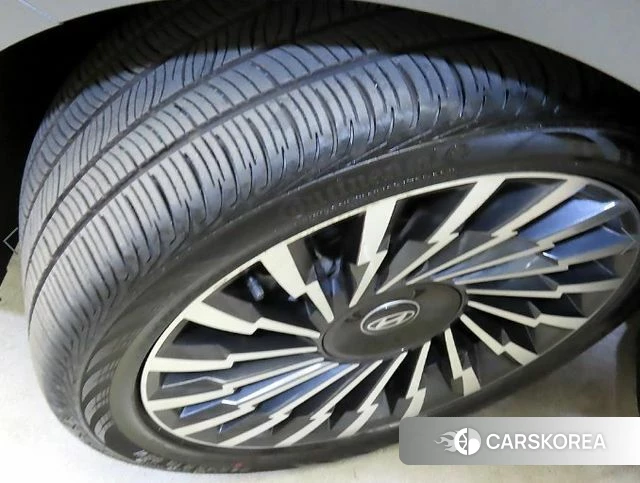 Hyundai Grandeur (GN7) id 4264244 из Кореи 11
