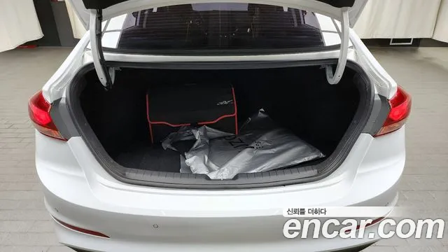 Hyundai Avante AD id 2680211 из Кореи 11