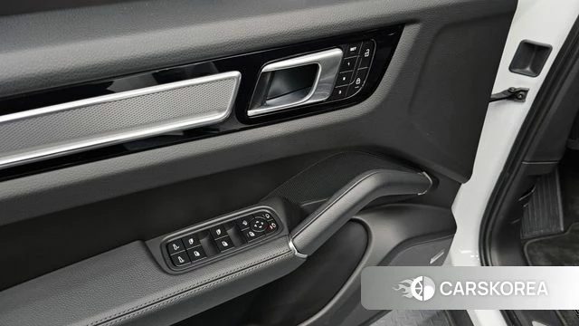 Porsche Cayenne (PO536) id 3793668 из Кореи 11