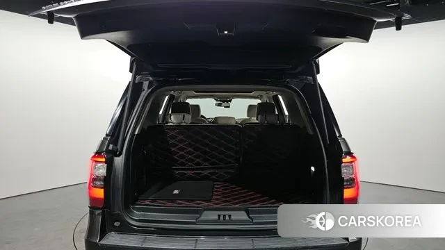 Ford Expeditation id 3735897 из Кореи 11