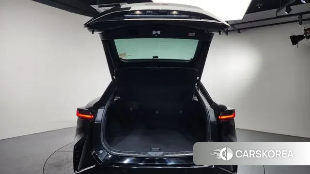 Lexus RZ450e id 3241220 из Кореи 11