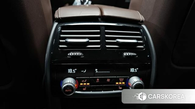 BMW 5 Series (G30) id 3814511 из Кореи 11