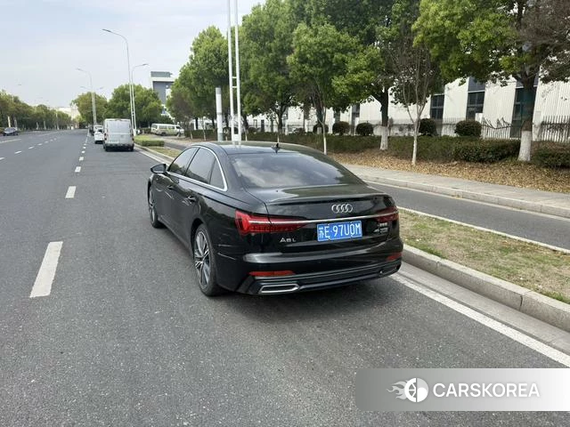 Audi A6L id 4253912 из Китая 11
