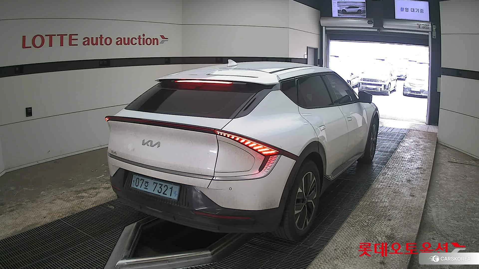 Kia EV6 id 3888405 из Кореи 11