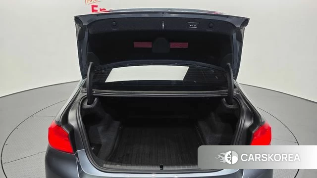 BMW 5 Series (G30) id 4311134 из Кореи 11