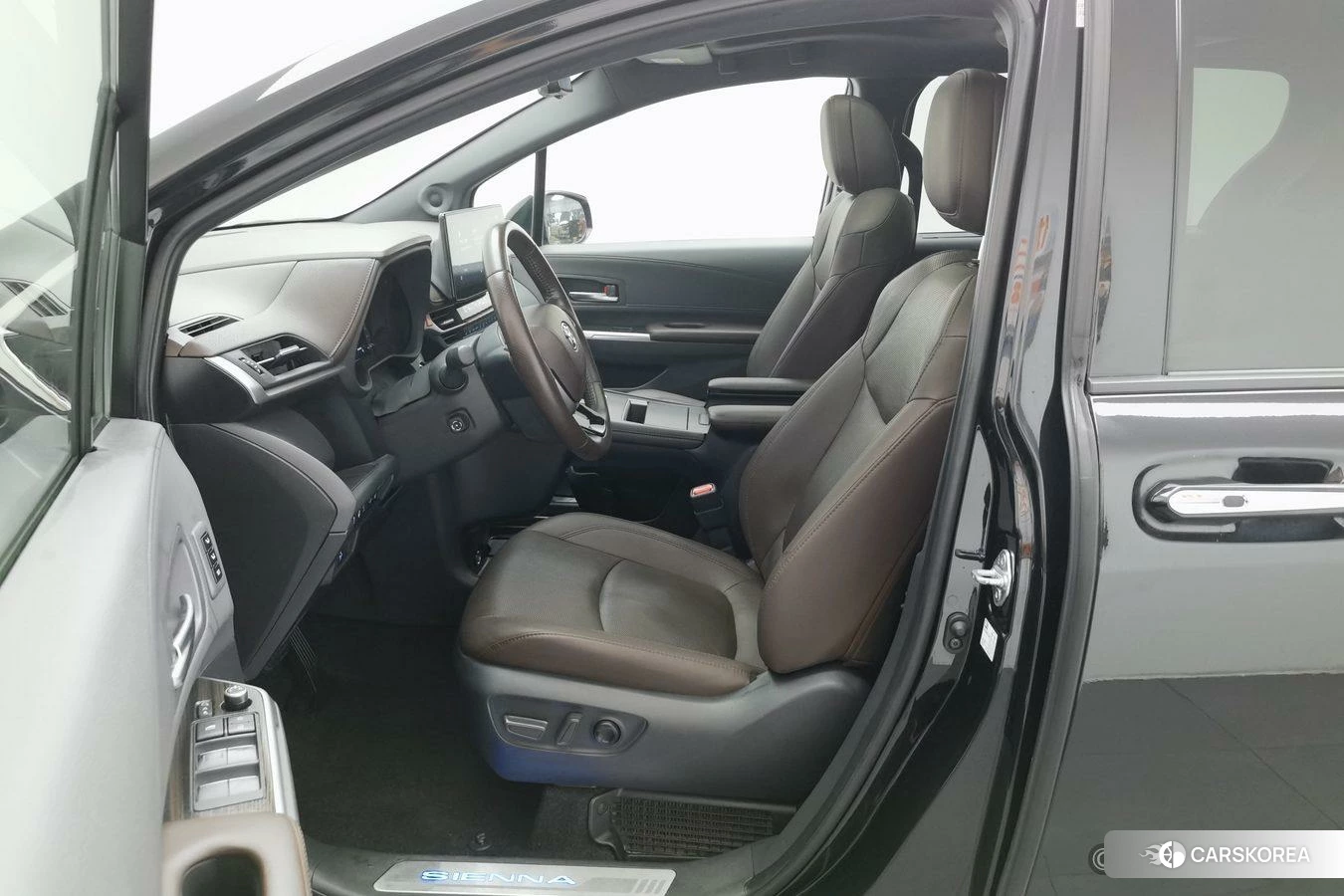 Toyota Sienna id 4437743 из Китая 11